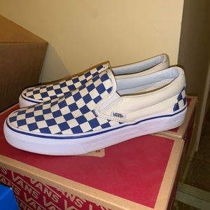 blue checkered vans